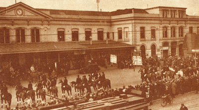 99451 Afbeelding van de ontvangst van de reünisten van de Utrechtse Vrouwelijke Studenten Vereniging (U.V.S.V.) op het ...